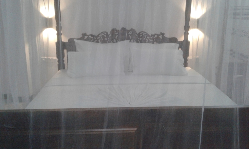Ocean View — Hotel rooms in Bentota