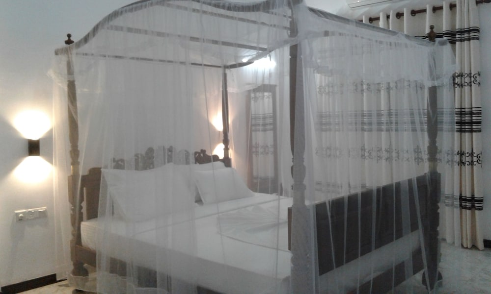 Ocean View — Hotel rooms in Bentota