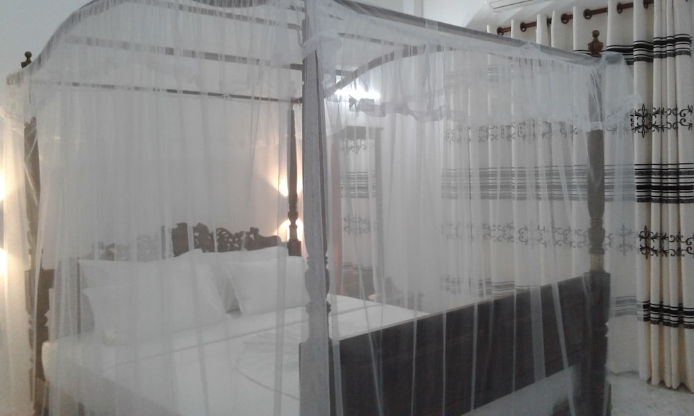 Ocean View — Hotel rooms in Bentota