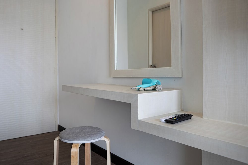 iCheck inn Chill Patong — Hotel rooms in Patong Beach, Phuket Province