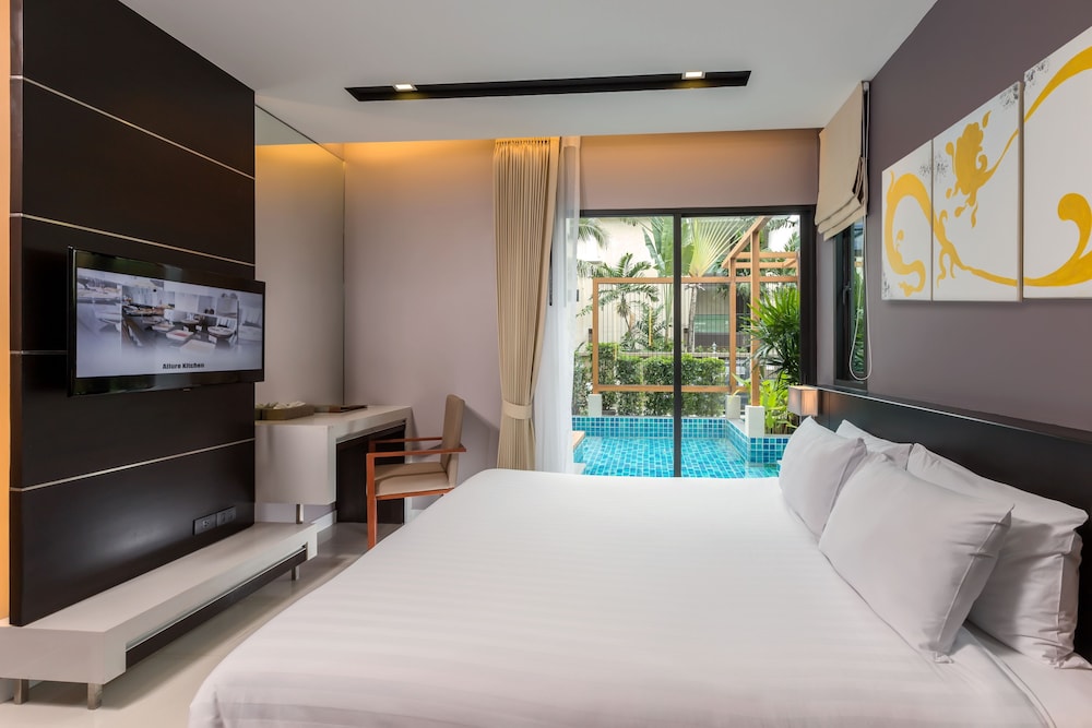 The Charm Resort Phuket — Hotel rooms in Patong Beach, Phuket Province