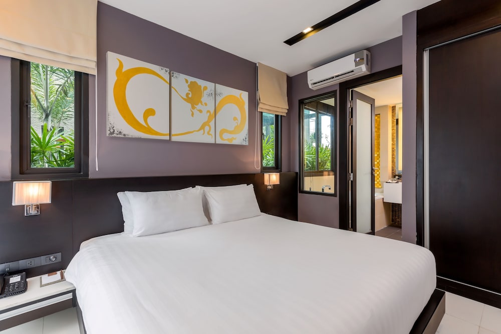 The Charm Resort Phuket — Hotel rooms in Patong Beach, Phuket Province