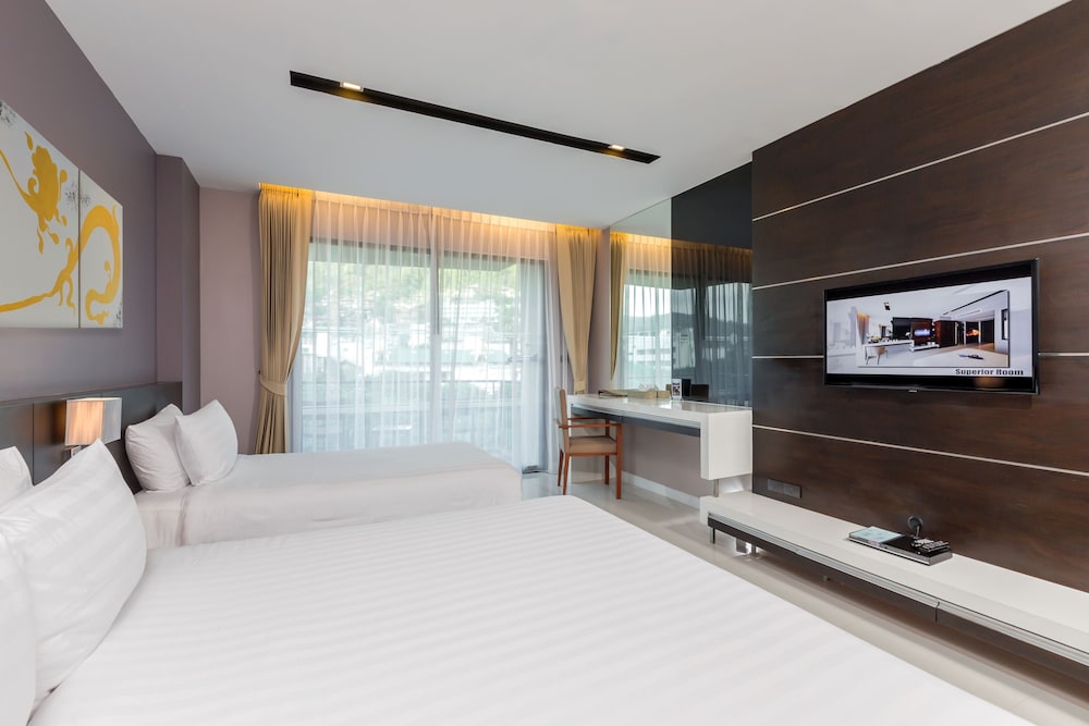 The Charm Resort Phuket — Hotel rooms in Patong Beach, Phuket Province