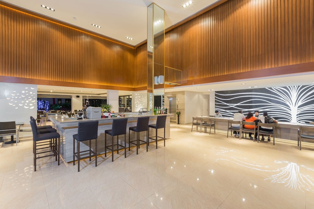 The Charm Resort Phuket — Restaurant & bars in Patong Beach, Phuket Province