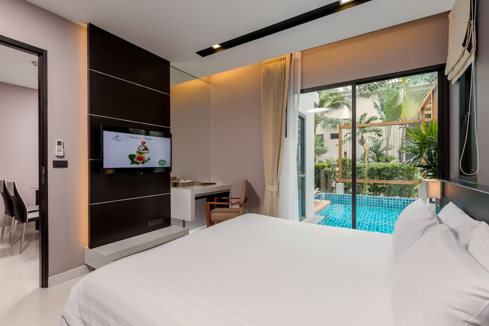 The Charm Resort Phuket — Hotel rooms in Patong Beach, Phuket Province