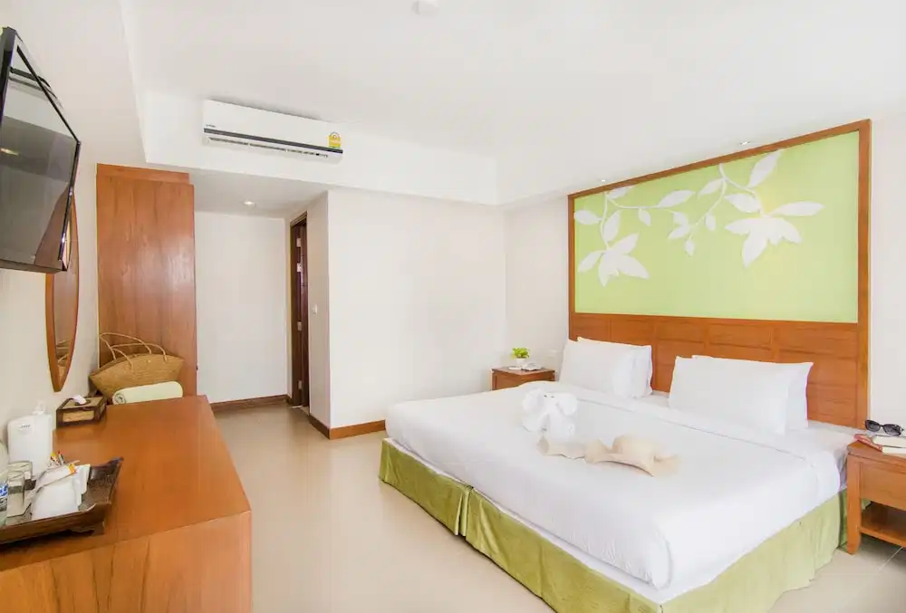 The Leaf Oceanside by Katathani — Hotel rooms in Khao Lak, Phang Nga