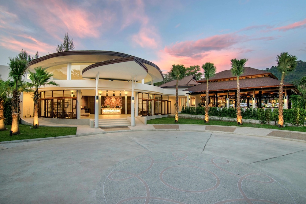 The Leaf Oceanside by Katathani — Hotel building in Khao Lak, Phang Nga