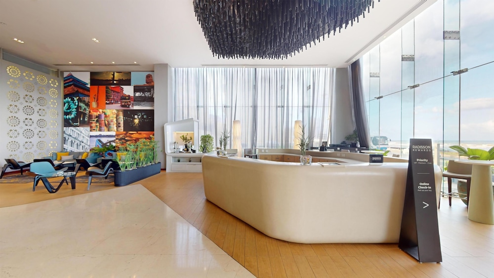 Radisson Hotel Colombo — Hotel rooms in Colombo, Western Province