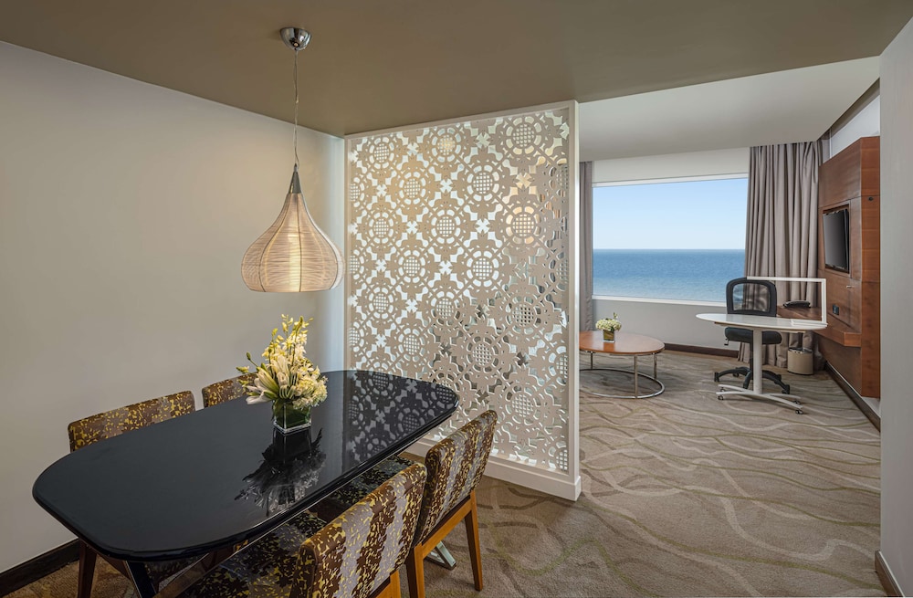 Radisson Hotel Colombo — Hotel rooms in Colombo, Western Province