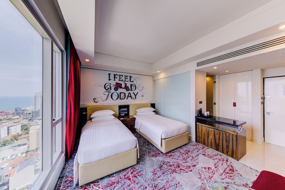 Cinnamon Red Colombo — Hotel rooms in Colombo, Western Province