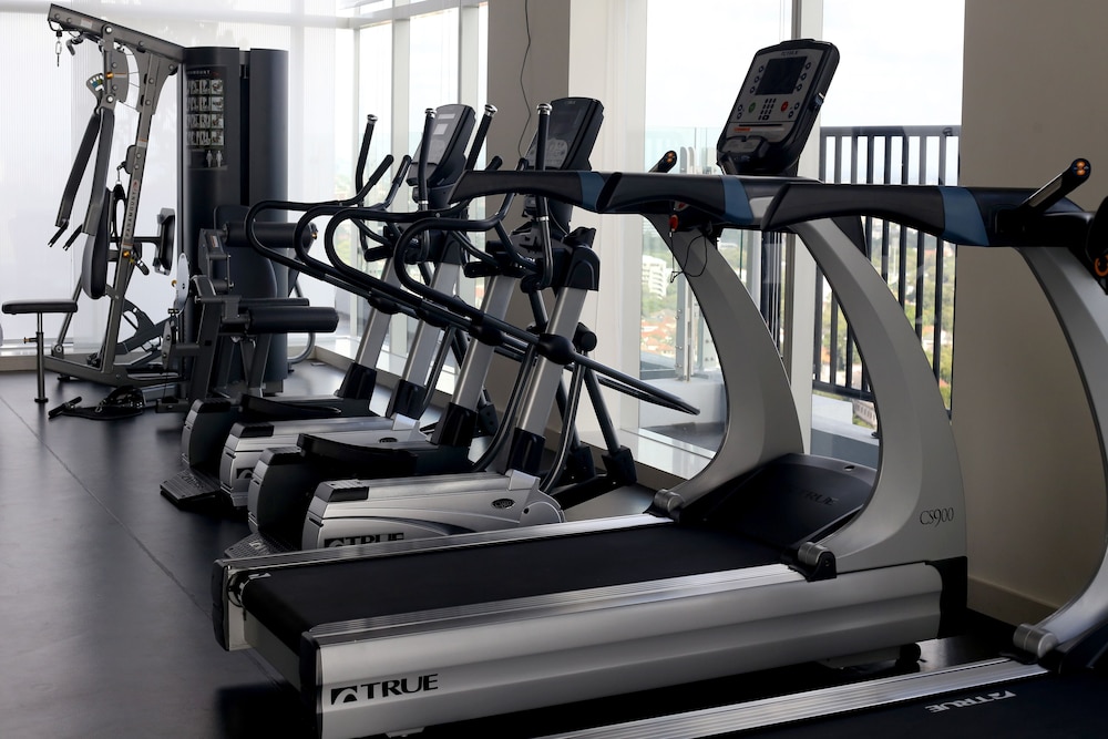 Cinnamon Red Colombo — Sports & recreation in Colombo, Western Province