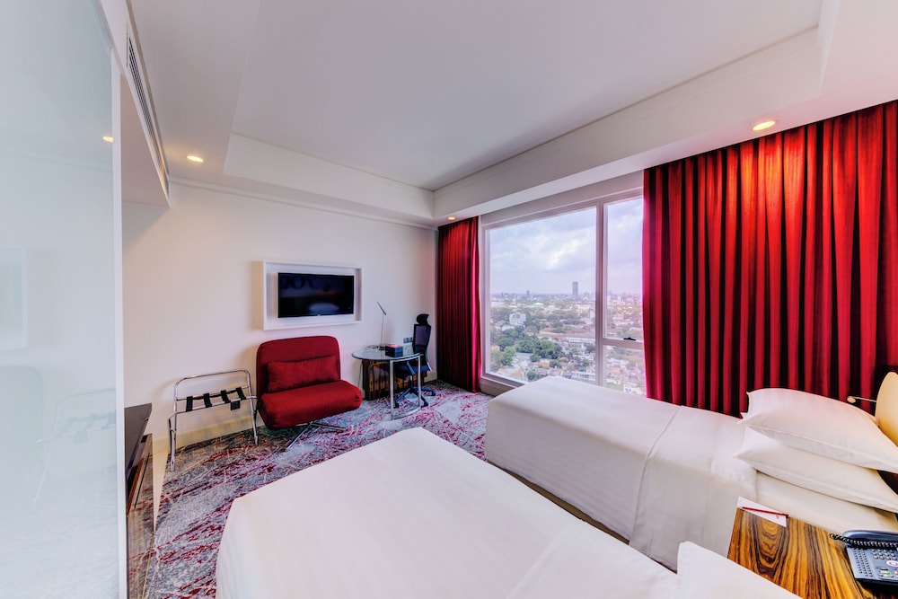 Cinnamon Red Colombo — Hotel rooms in Colombo, Western Province