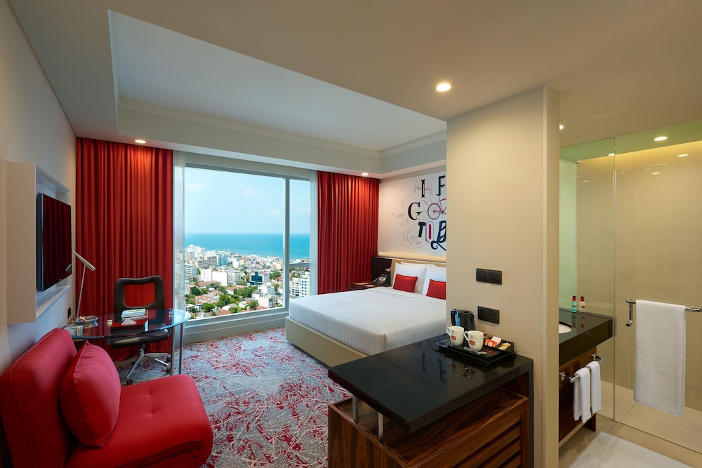 Cinnamon Red Colombo — Hotel rooms in Colombo, Western Province