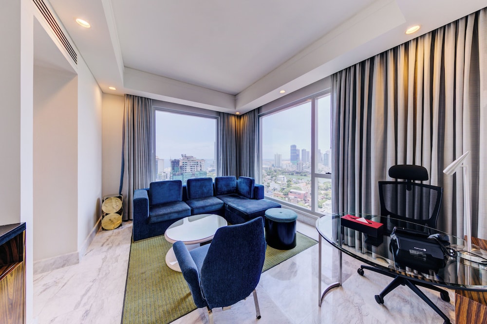 Cinnamon Red Colombo — Hotel rooms in Colombo, Western Province
