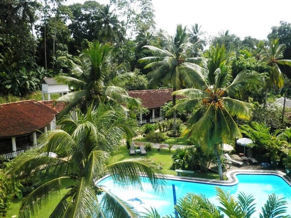 Leijay Garden Retreat — Swimming pool in Galle, Southern Province