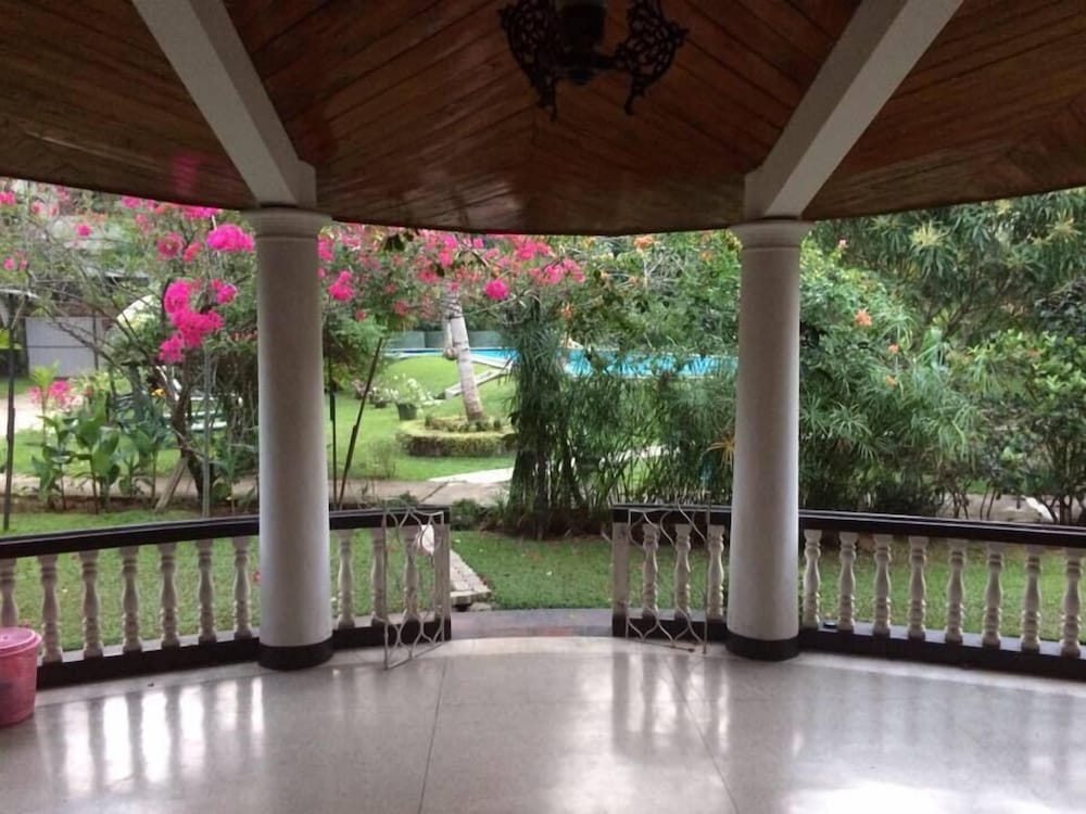 Leijay Garden Retreat — Swimming pool in Galle, Southern Province