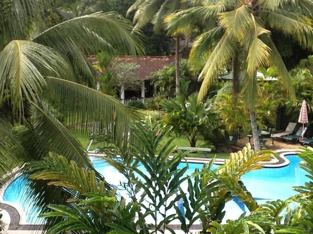 Leijay Garden Retreat — Swimming pool in Galle, Southern Province