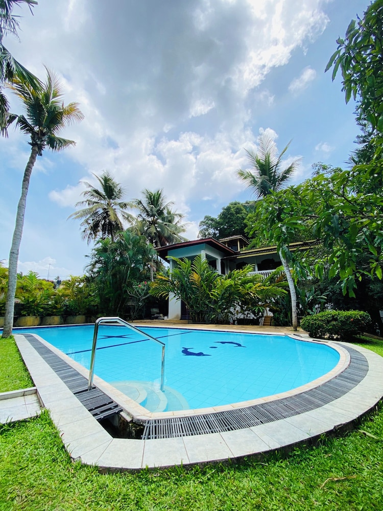 Leijay Garden Retreat — Main photo in Galle, Southern Province