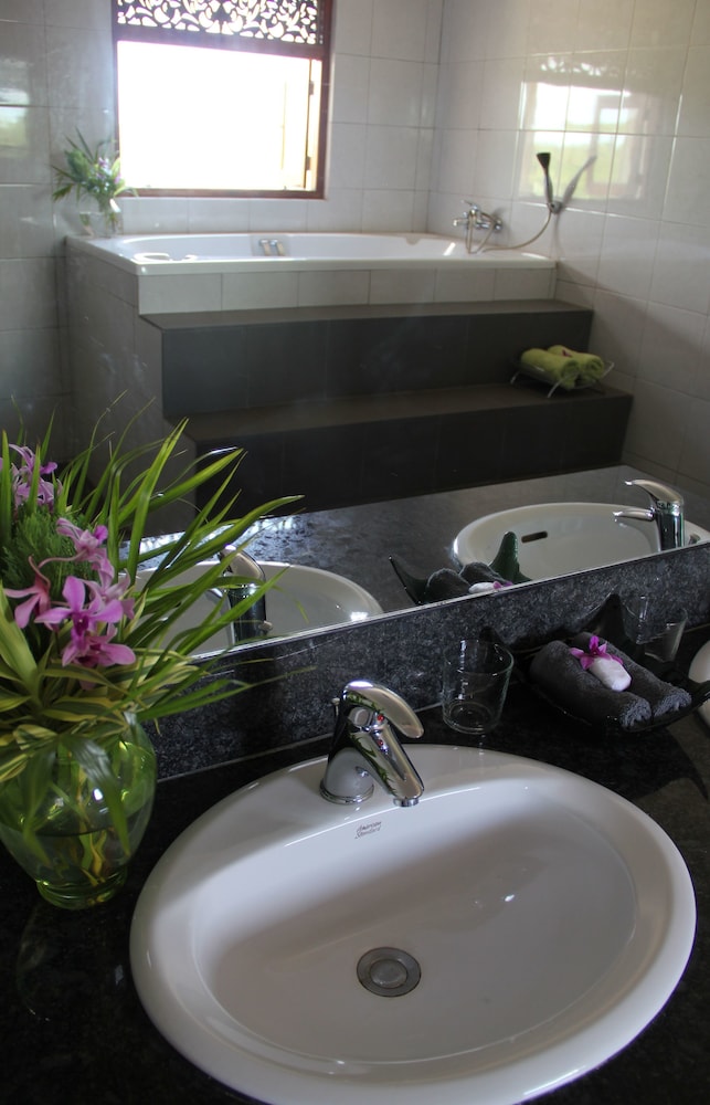 Asian Jewel Boutique Hotel — Hotel rooms in Hikkaduwa, Southern Province