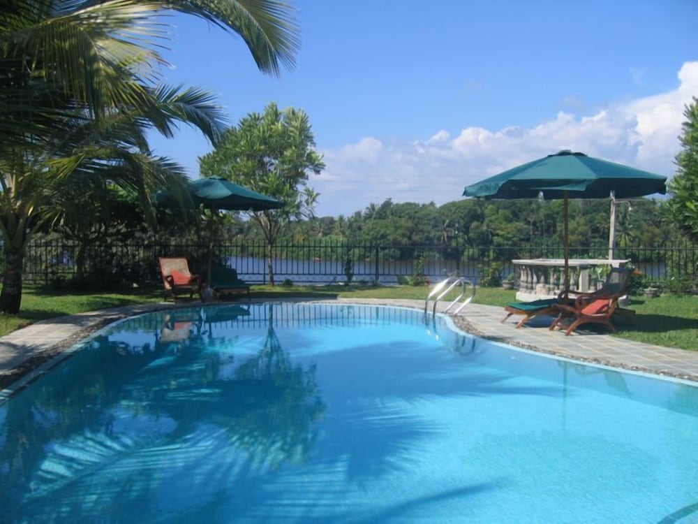 Asian Jewel Boutique Hotel — Swimming pool in Hikkaduwa, Southern Province