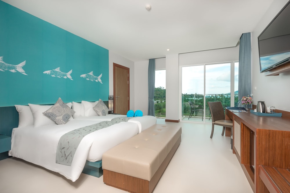 Fishermen's Harbour Urban Resort — Hotel rooms in Patong Beach, Phuket Province