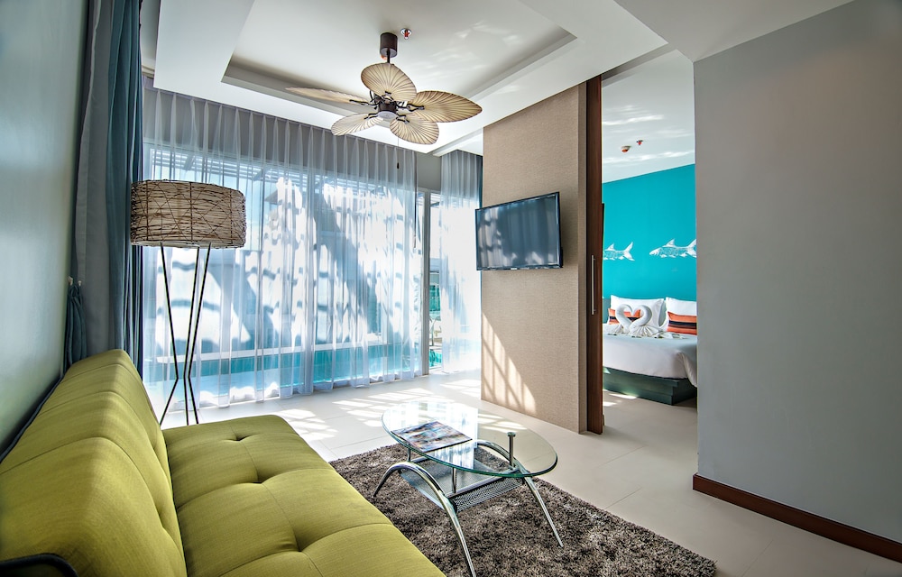 Fishermen's Harbour Urban Resort — Hotel rooms in Patong Beach, Phuket Province