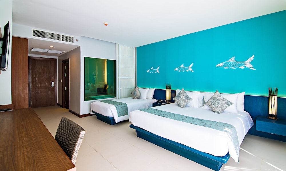 Fishermen's Harbour Urban Resort — Hotel rooms in Patong Beach, Phuket Province