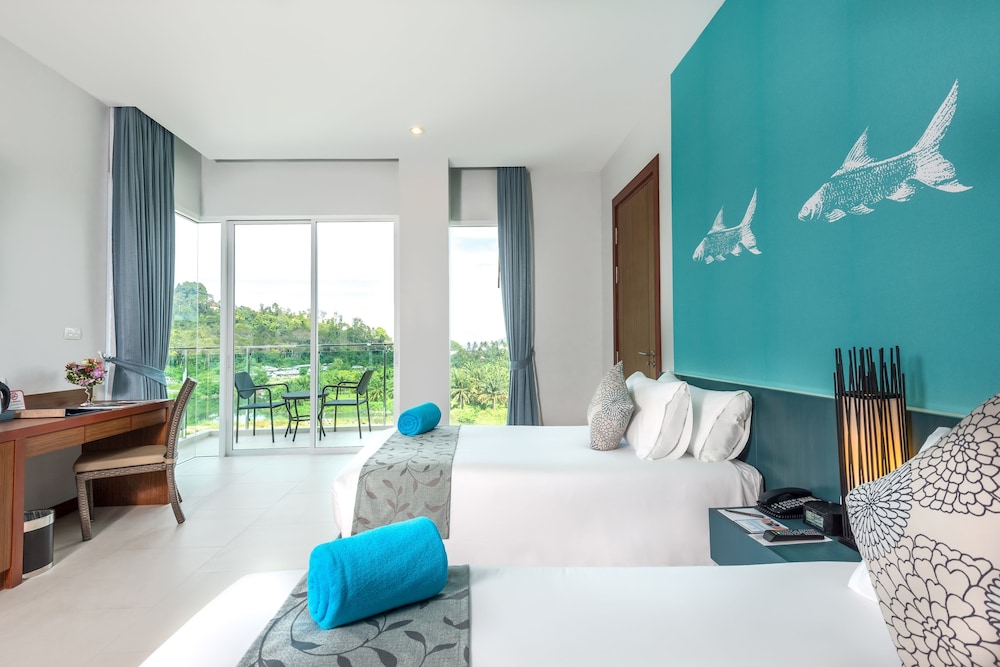 Fishermen's Harbour Urban Resort — Hotel rooms in Patong Beach, Phuket Province