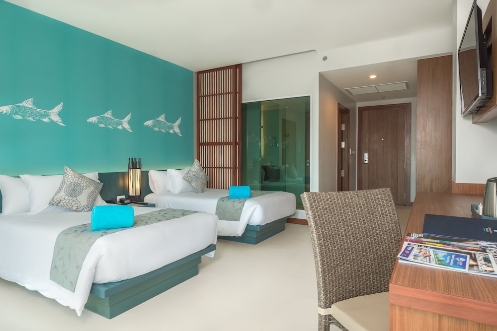 Fishermen's Harbour Urban Resort — Hotel rooms in Patong Beach, Phuket Province