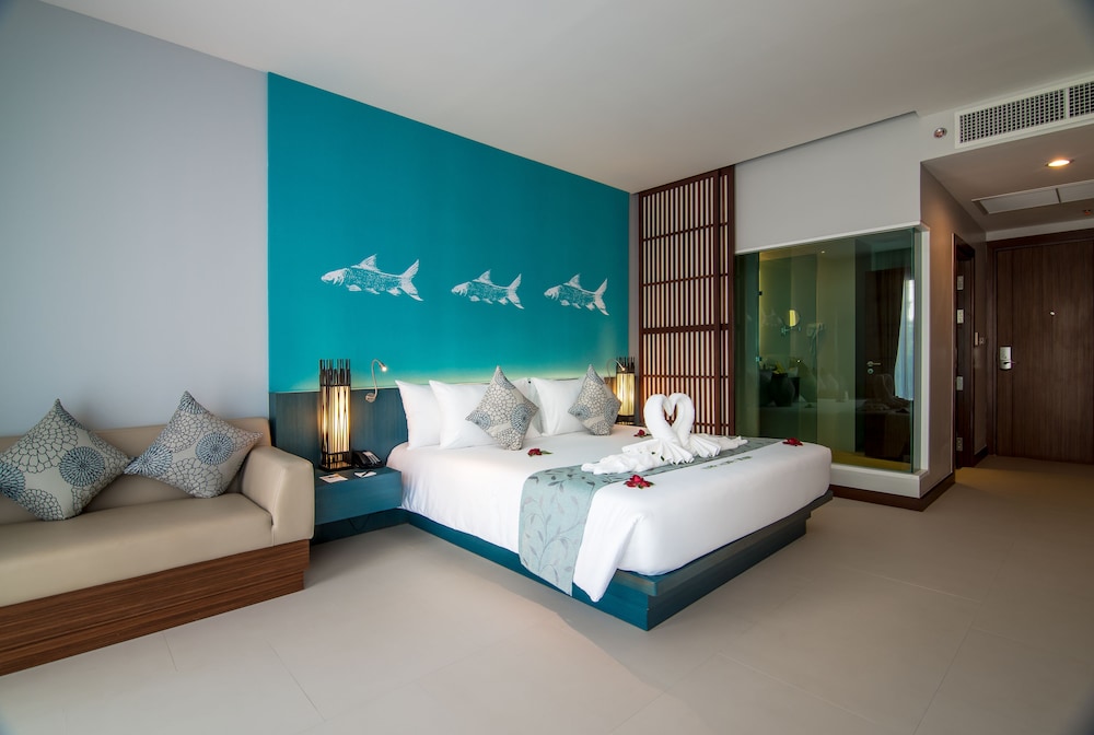 Fishermen's Harbour Urban Resort — Hotel rooms in Patong Beach, Phuket Province