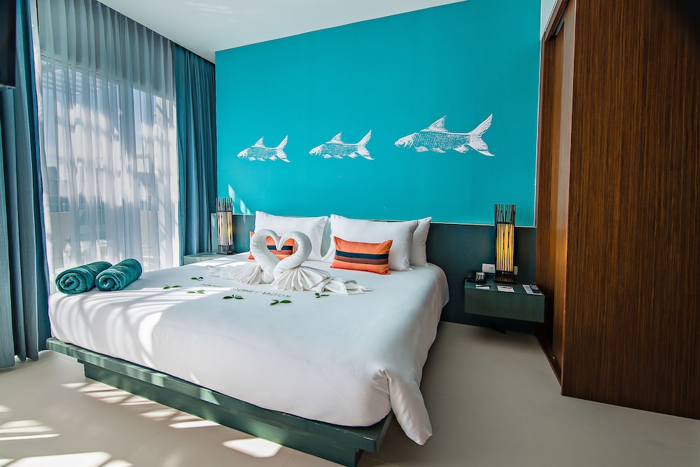 Fishermen's Harbour Urban Resort — Hotel rooms in Patong Beach, Phuket Province