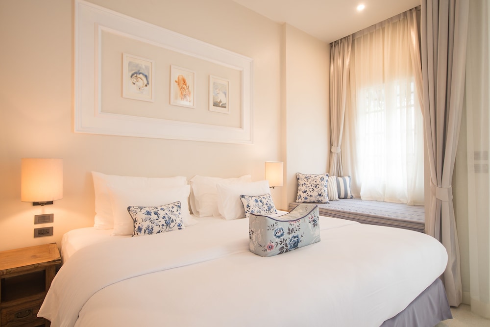 Little Nyonya Hotel — Hotel rooms in Phuket, Phuket Province