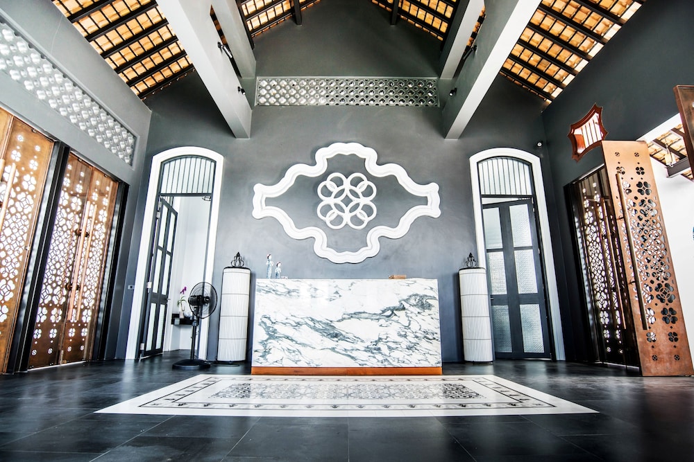 Little Nyonya Hotel — Hotel building in Phuket, Phuket Province