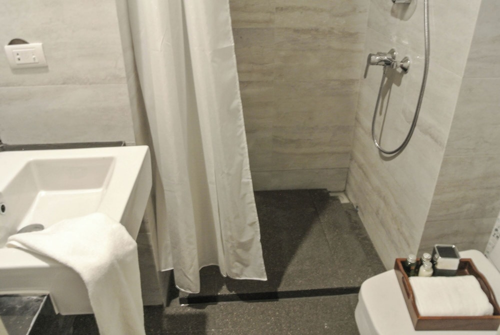 Little Nyonya Hotel — Hotel rooms in Phuket, Phuket Province
