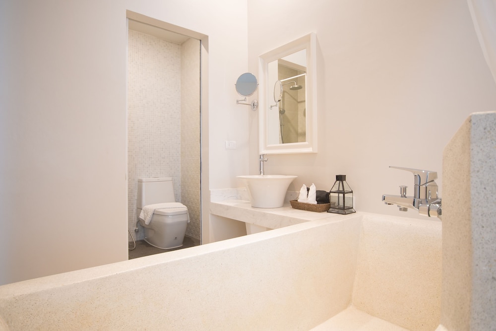 Little Nyonya Hotel — Hotel rooms in Phuket, Phuket Province