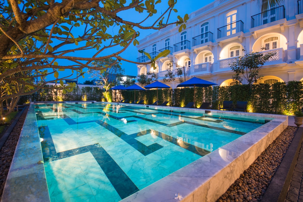 Little Nyonya Hotel — Main photo in Phuket, Phuket Province