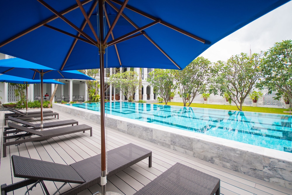 Little Nyonya Hotel — Swimming pool in Phuket, Phuket Province