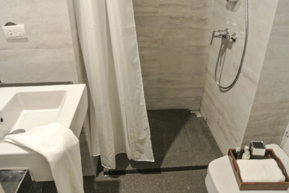 Little Nyonya Hotel — Hotel rooms in Phuket, Phuket Province