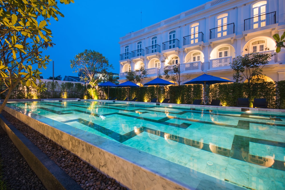 Little Nyonya Hotel — Swimming pool in Phuket, Phuket Province