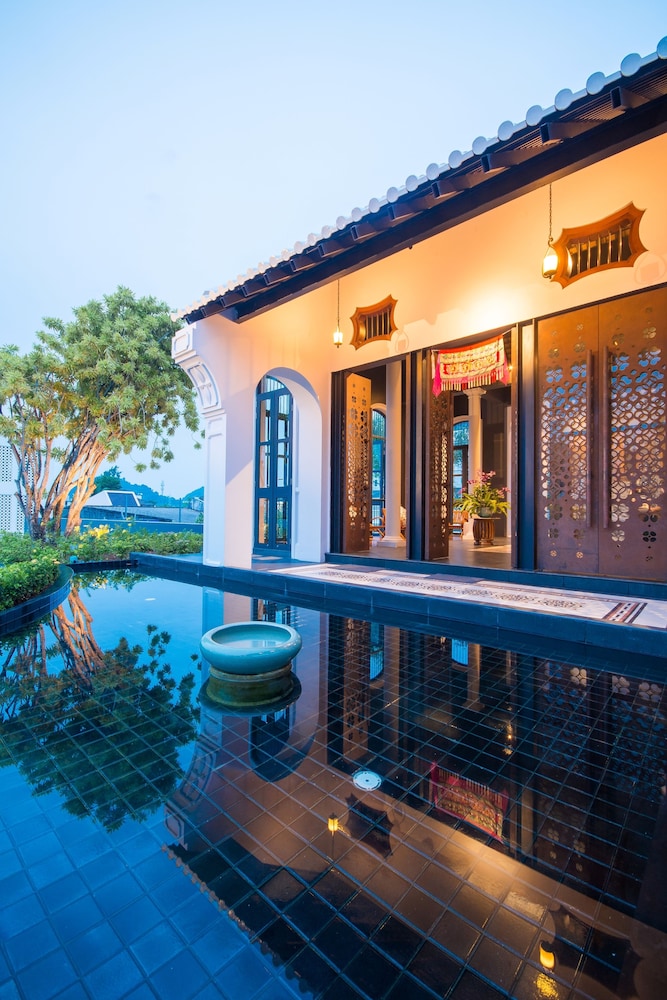 Little Nyonya Hotel — Hotel building in Phuket, Phuket Province