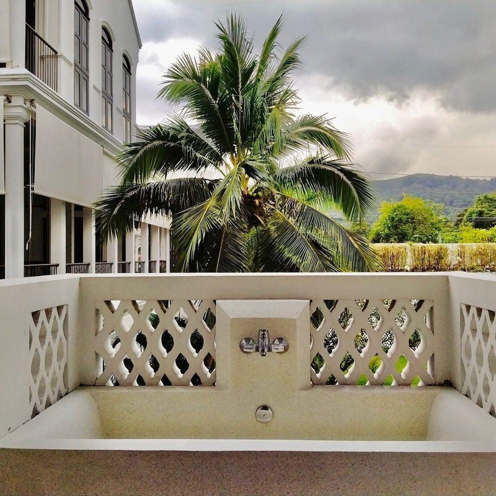Little Nyonya Hotel — Hotel building in Phuket, Phuket Province