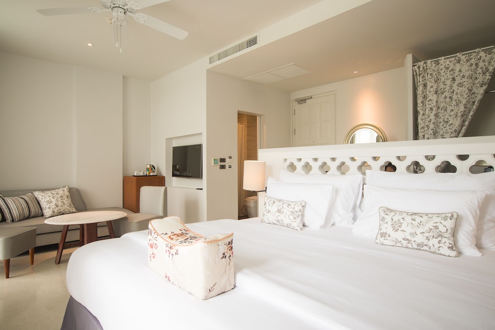 Little Nyonya Hotel — Hotel rooms in Phuket, Phuket Province