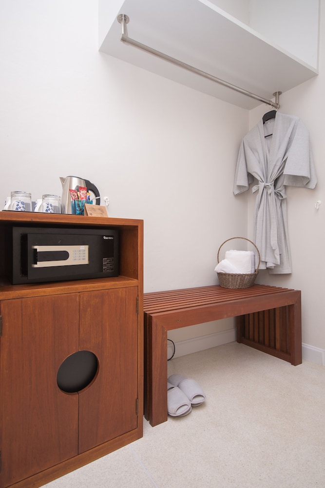Little Nyonya Hotel — Hotel rooms in Phuket, Phuket Province