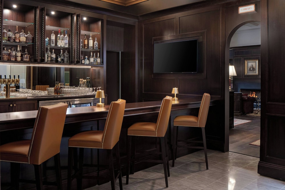 Hotel David Whitney, Autograph Collection — Restaurant & bars in Detroit, Michigan