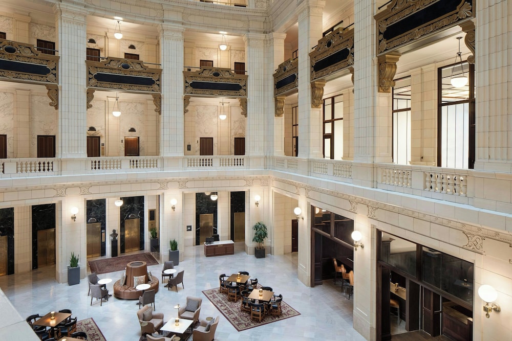 Hotel David Whitney, Autograph Collection — Hotel building in Detroit, Michigan