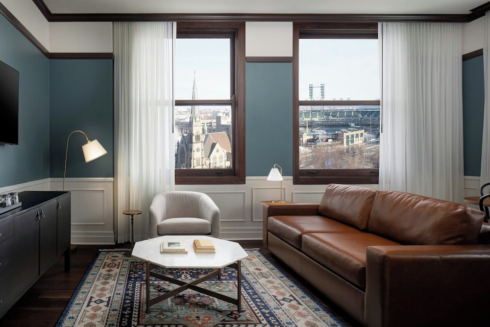 Hotel David Whitney, Autograph Collection — Hotel rooms in Detroit, Michigan
