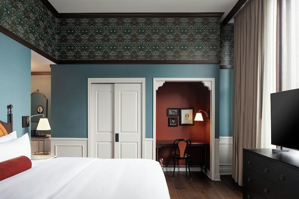 Hotel David Whitney, Autograph Collection — Hotel rooms in Detroit, Michigan