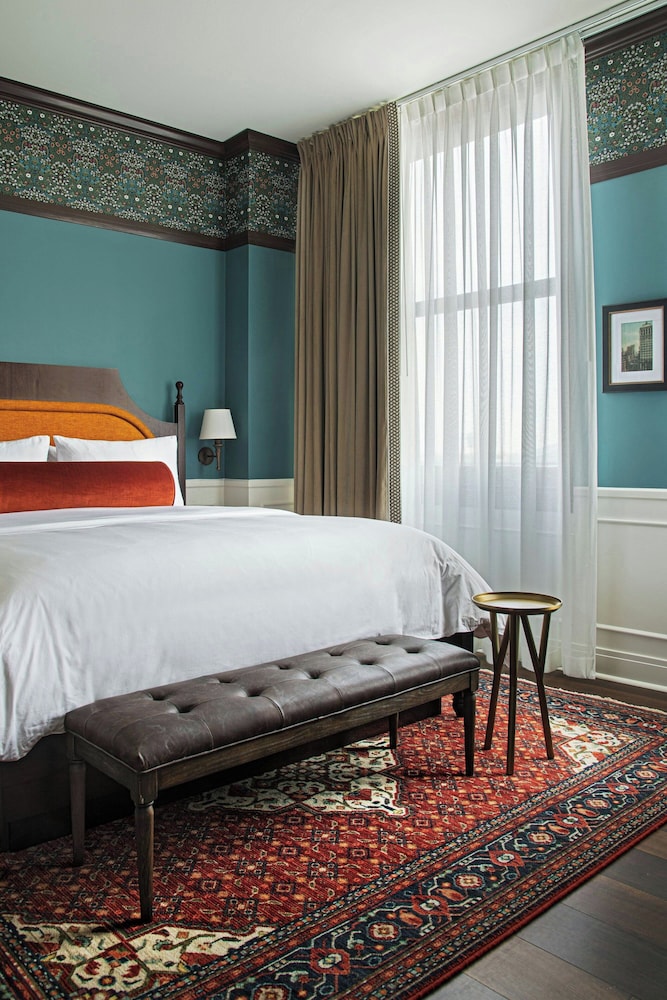 Hotel David Whitney, Autograph Collection — Hotel rooms in Detroit, Michigan