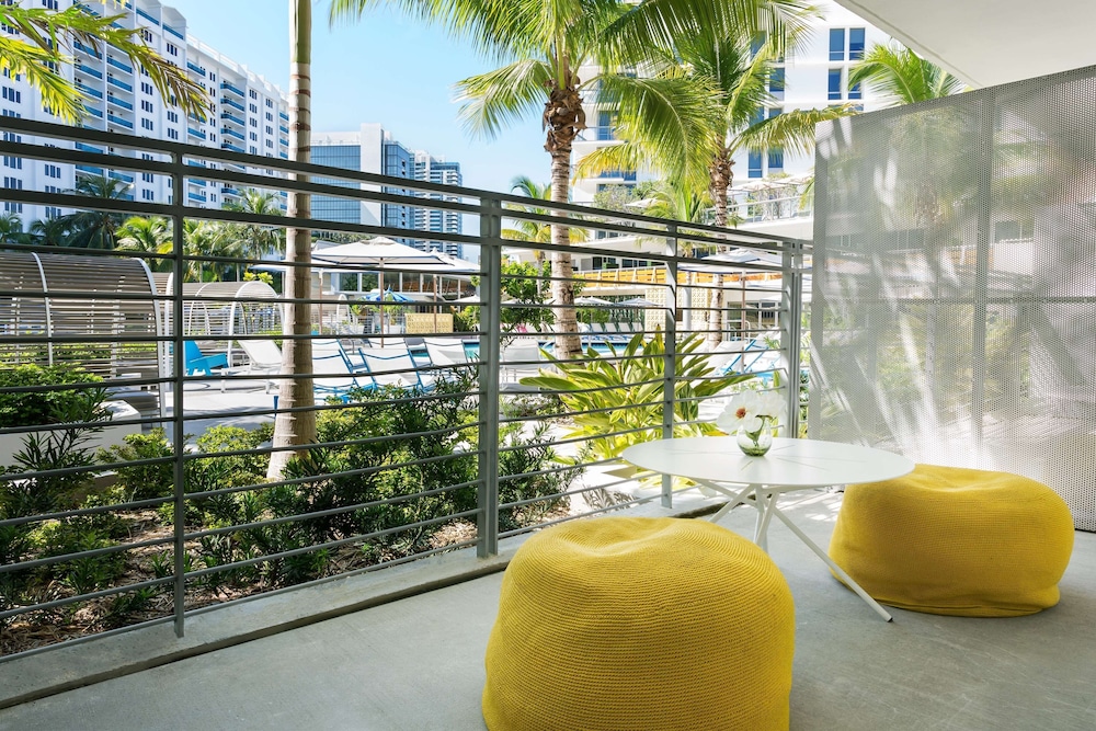 The Gates Hotel South Beach — Hotel rooms in Miami, Florida