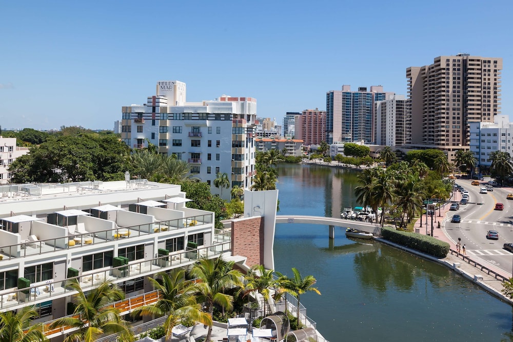 The Gates Hotel South Beach — Attractions in the area in Miami, Florida